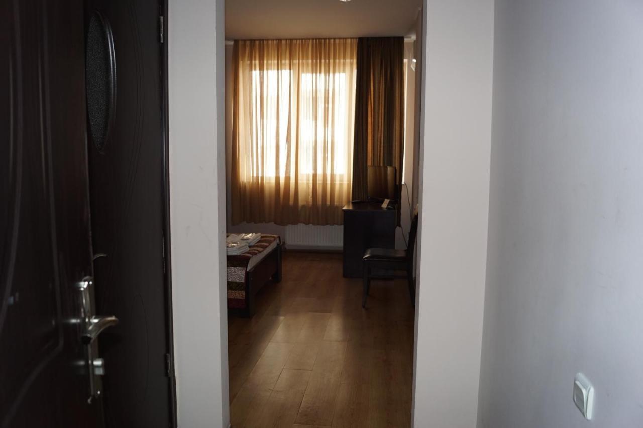 Iar Hotel Μπατούμι Εξωτερικό φωτογραφία