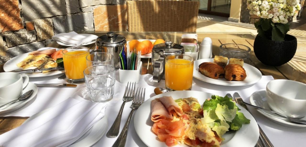 Iar Hotel Μπατούμι Εξωτερικό φωτογραφία