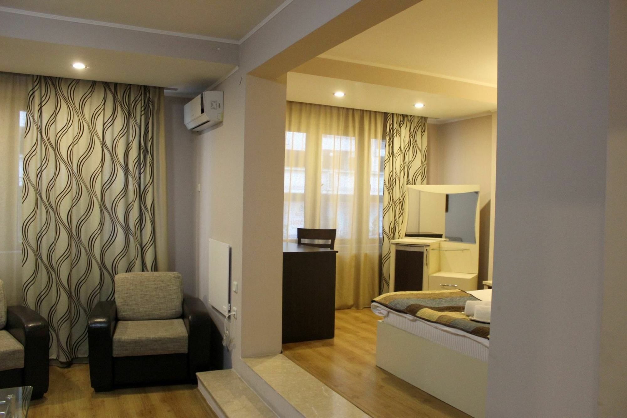 Iar Hotel Μπατούμι Εξωτερικό φωτογραφία