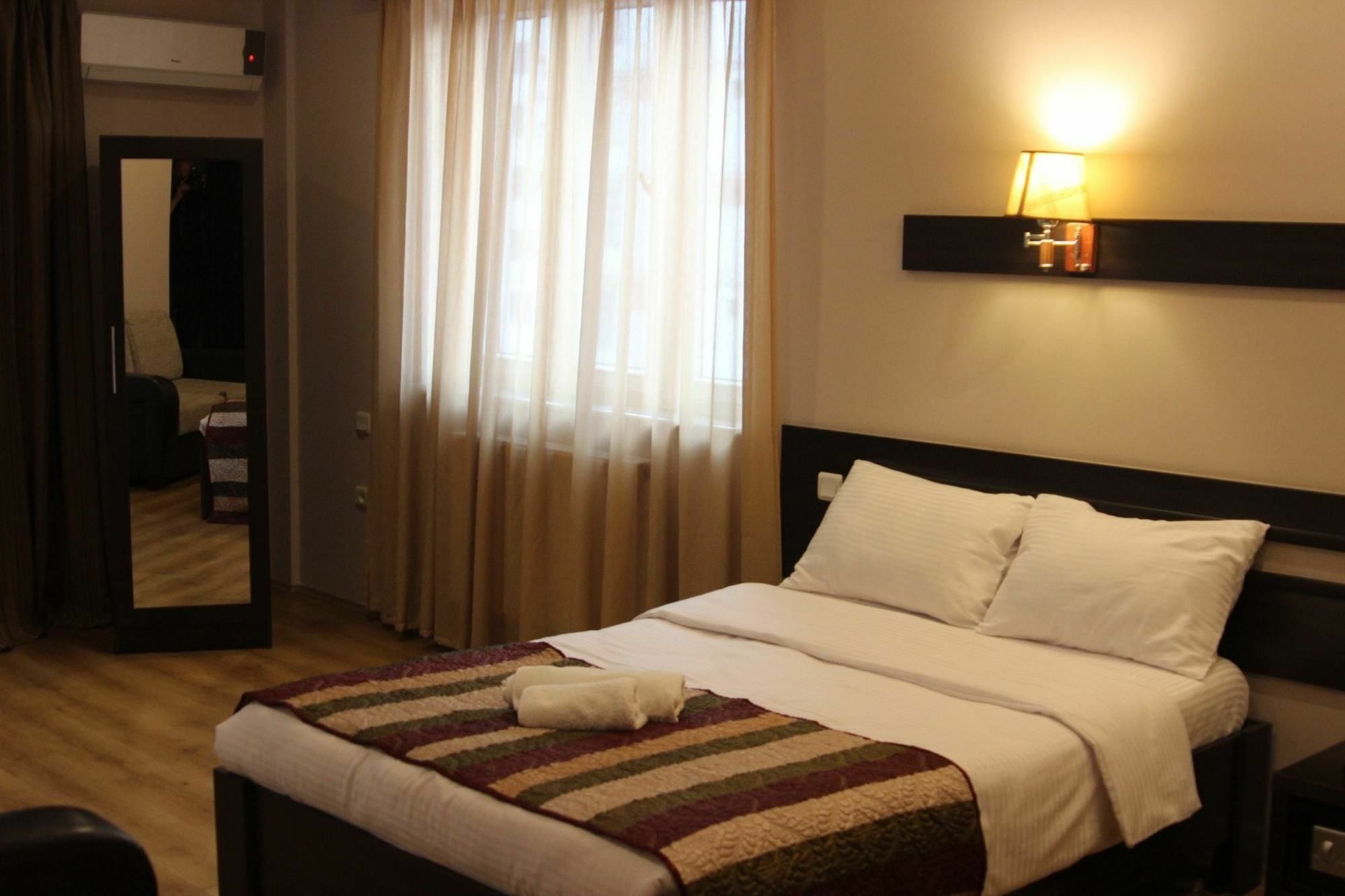 Iar Hotel Μπατούμι Εξωτερικό φωτογραφία